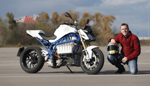 Teaser: BMW E-Power Roadster electric bike, drag race versus S 1000 R…